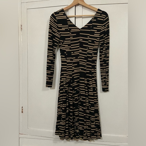 Anthropologie HD in Paris Saraid Striped Fit n' Flare Jersey Dress XS - Picture 5 of 7